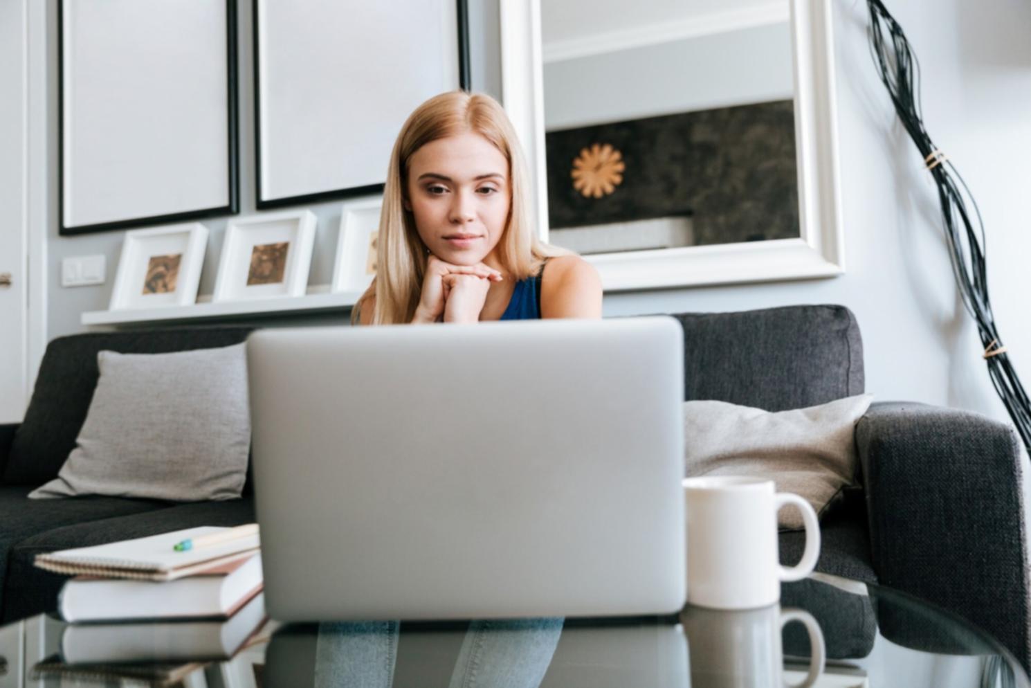 Espace de travail distant organisé avec outils d'automatisation